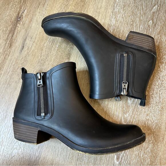 Lucky Brand Basil Rain Boot 8 - Picture 1 of 8